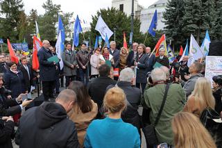 Samorządowcy z całej Polski wyszli na ulice. Mają dość, wielki protest
