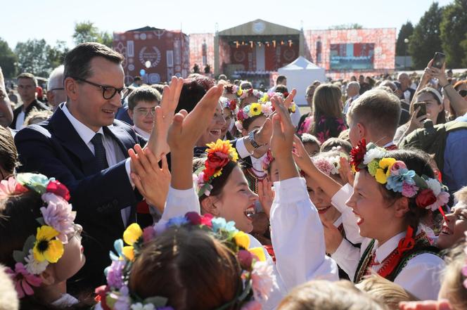 Święto Wdzięczni Polskiej Wsi w Miętnem koło Garwolina z udziałem premiera i ministrów