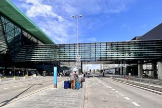 Koniec z wyjmowaniem elektroniki i płynów z bagażu! Duże zmiany na lotnisku Kraków-Balice