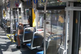 Po Wrocławiu w sobotę możesz jeździć tramwajami, autobusami i pociągami bez biletu. Pod jednym warunkiem