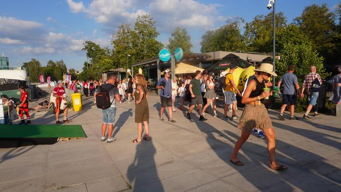 Olsztyn Green Festival 2024. Tłumy na plaży miejskiej. Zobacz zdjęcia z drugiego dnia!