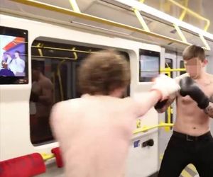 Nielegalna walka w metrze w Warszawie. Szokujące sceny w pociągu! 