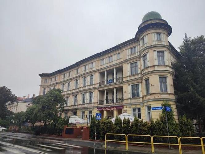 XIX-wieczna kamienica z restauracją w Świdnicy
