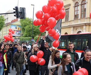 Kosmiczny korowód studencki przeszedł 9 maja ulicami Lublina