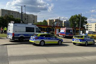 Makabryczny wypadek na Nowym Bemowie. Nie żyje mężczyzna zmiażdżony przez tramwaj