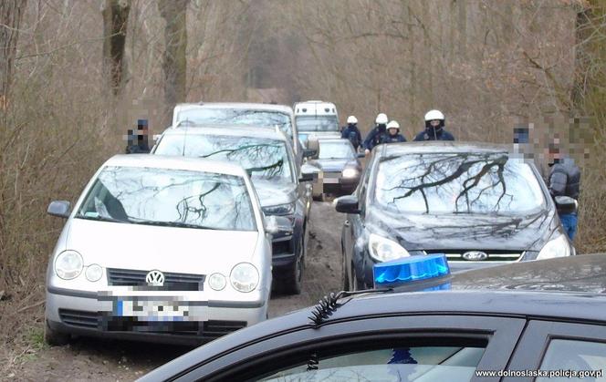 Kibole Zagłębia i Górnika czekali w lesie na fanatyków Karkonoszy 