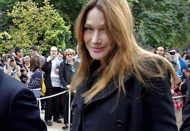 Czy to jest Carla Bruni?