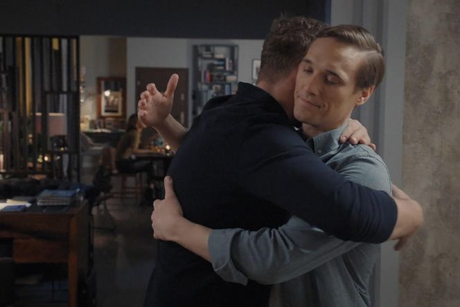 M jak miłość, odcinek 1874: Olek (Maurycy Popiel), Marcin (Mikołaj Roznerski)