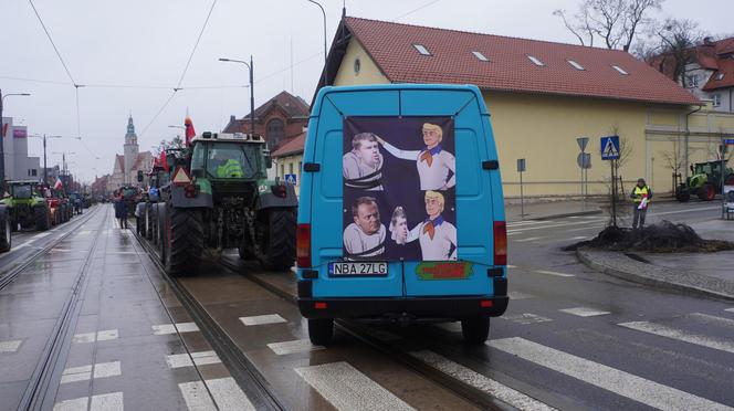 Protest rolników w Olsztynie 21 lutego. Co dzieje się w centrum?