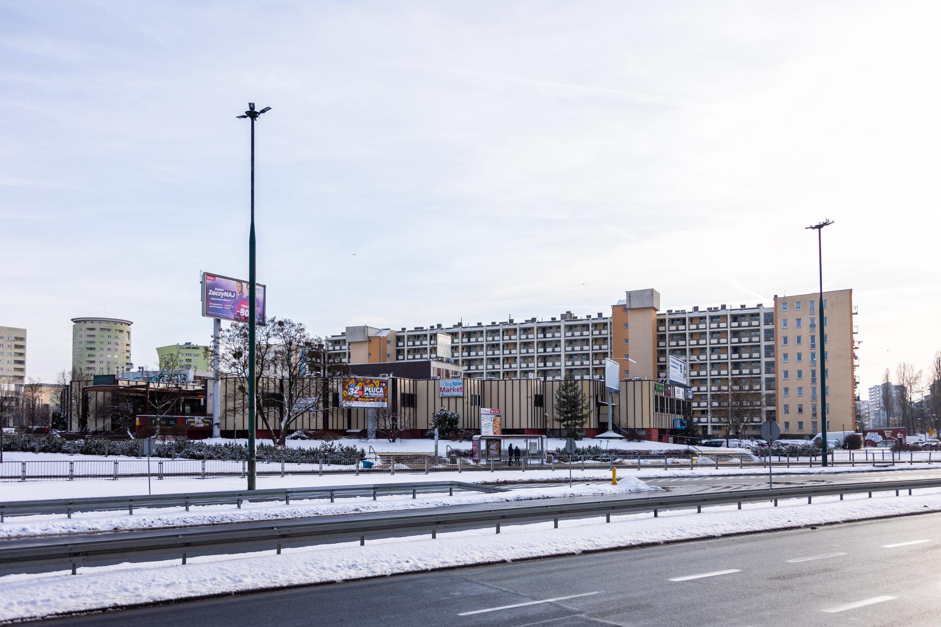 Przyczółek Grochowski - zdjęcia warszawskiego Pekinu. Zobacz, jak wygląda najdłuższy blok w Polsce
