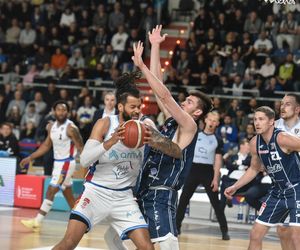 Arriva Polski Cukier Toruń - Dziki Warszawa 86:82, zdjęcia z pierwszego meczu fazy play-in