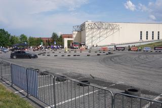Kortowiada 2024. Driftowali na parkingu pod „Humanem”. Akcja miała szczytny cel [ZDJĘCIA]
