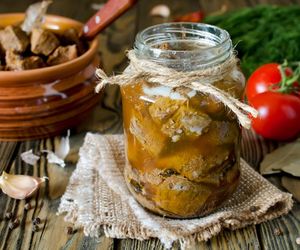 Nie tylko śledzie. Spróbuj ryby w aromatycznej zalewie octowej, doskonałej na każdą okazję