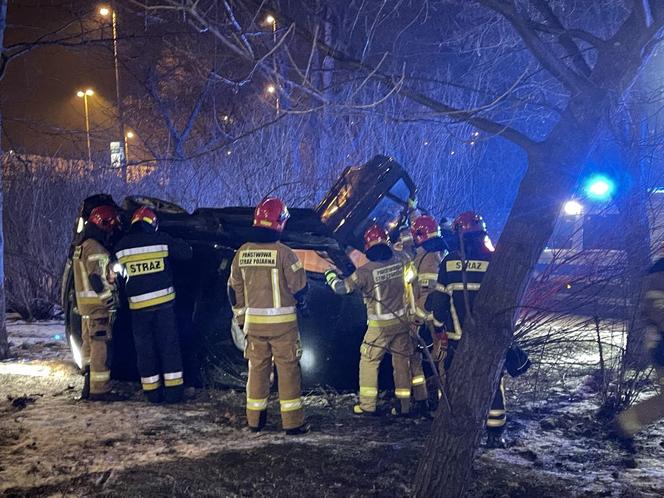 Samochód zsunął się z Mostu Gdańskiego