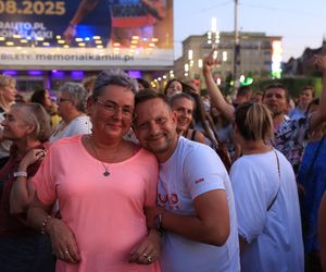 Potańcówka przed Teatrem Śląskim w Katowicach (09.08)