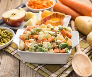 Ta sałatka siostry Anastazji znika pierwsza ze stołu. Tani hit na Wielkanoc