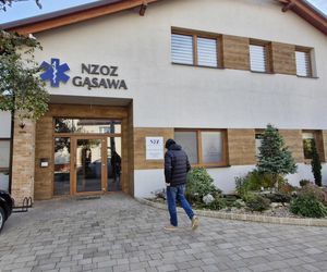 Mama Gabrysia widzi z okna jego grób. Prokuratura bada sprawę przeterminowanej szczepionki