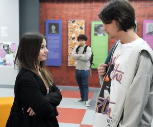 Barwy szczęścia odc. 3220. Romeo (Jacek Tyszkiewicz), Witek (Witold Sosulski), Ewa (Gabriela Ziembicka)