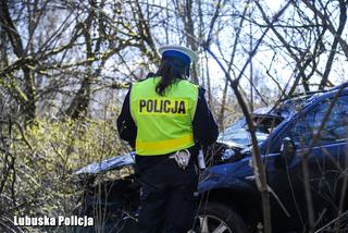 Ford Mondeo wpadł do rzeki Drawa, cztery młode osoby nie żyją