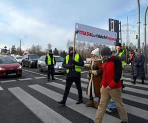 Protest na zakopiance w Gaju