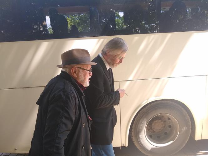 Pogrzeb Jerzego Pilcha w Kielcach. Przyjechali min. Grzegorz Turnau i Jan Nowicki	