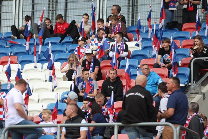 Górnik Zabrze - ŁKS Łódź - kibice na stadionie dopisali ZDJĘCIA