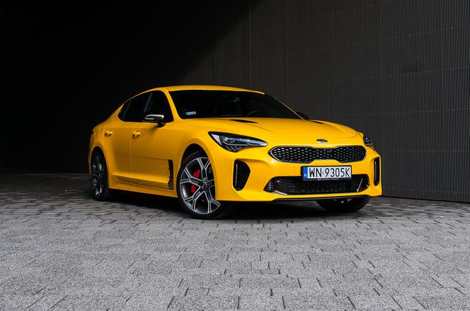 Taki pocisk jeździ w policji - TEST Kia Stinger GT 3.3 V6 T-GDI 366 KM 8AT AWD