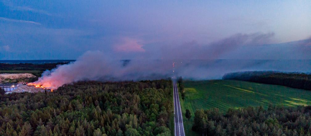 Studzianki. Pożar hałdy śmieci w sortowni 5.06.2019