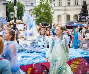 Parada Syrenki przeszła ulicami Warszawy. Tak bawili się mieszkańcy