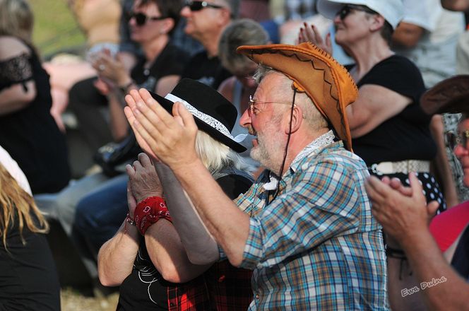 Piknik Country i Folk 2025. Tysiące fanów muzyki przyjechały do Mrągowa na kultowy festiwal
