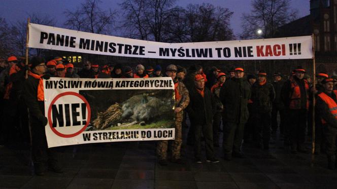 Szczecinianie protestowali przeciwko odstrzałowi dzików