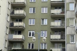 Pilna akcja na Targówku. Spadł z wielkiej wysokości. Tragiczne wieści