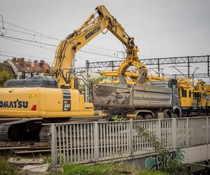 Prace rozbiórkowe na wiadukcie kolejowym na ul. Mikołowskiej 