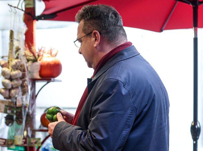 Michał Wójcik w bezcukrowej kawiarni