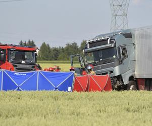 Znak stop stanął na skrzyżowaniu śmierci. Minął rok od potwornej tragedii w Elżbietowie