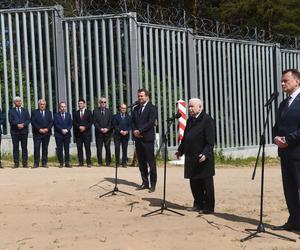 Prezes PiS na granicy z Białorusią. Stanowcza zapowiedź