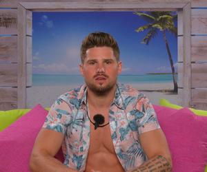 Love Island 9