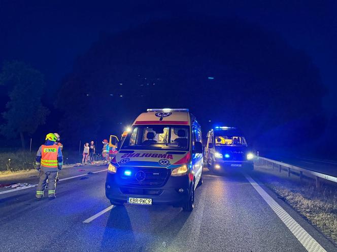 Groźny wypadek na A4 koło Tarnowa w piątek nad ranem 12.07.2024r.