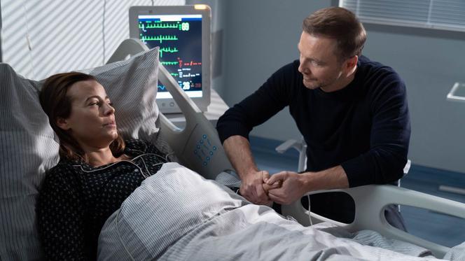 M jak miłość odc. 1436. Andrzej Budzyński (Krystian Wieczorek), Magda (Anna Mucha)