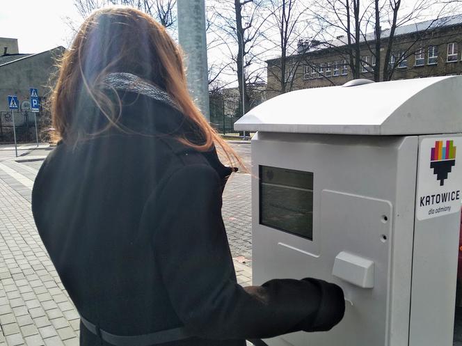 Katowice: 20 godzin bezpłatnego parkingu - wystarczy bilet na pociąg Kolei Śląskich [ZDJĘCIA, AUDIO]