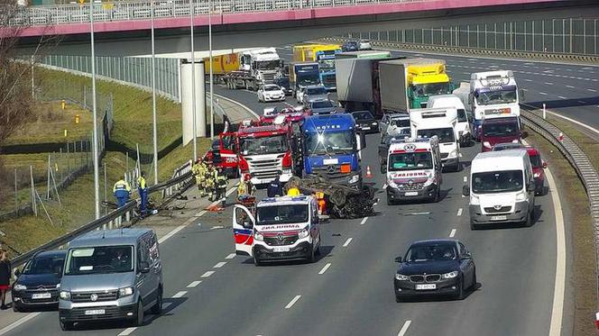 Poważny wypadek na wschodniej obwodnicy Krakowa