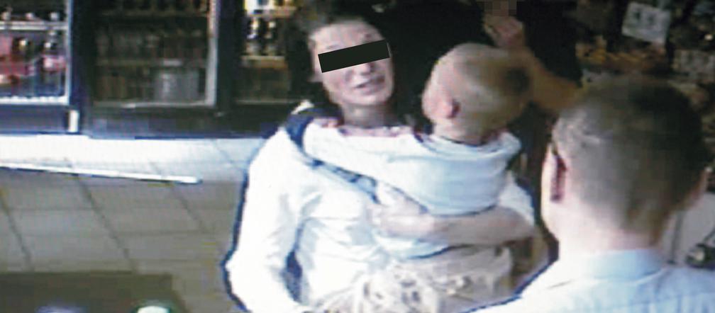 Zostawili dziecko za wódkę