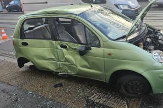 Zderzenie samochodu osobowego z karetką w Grudziądzu