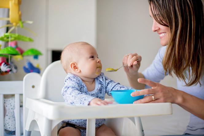 Rozszerzanie diety niemowlaka - 7 najczęstszych błędów