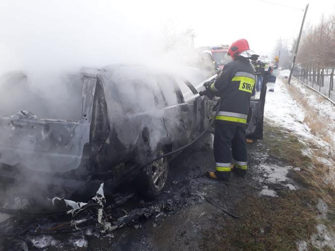 Pożar samochodu w miejscowości Trzcinica