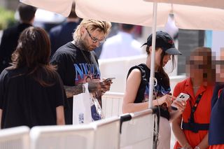 Martyna Byczkowska i Quebonafide w Cannes