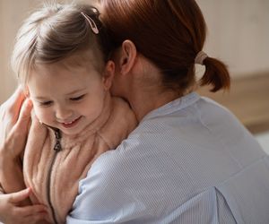 Powrót mamy do pracy i pójście dziecka do przedszkola - one znoszą rozłąkę często lepiej niż my