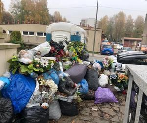 Góra śmieci na cmentarzu w Brzesku