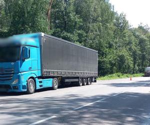  Ukraiński kierowca zatrzymany pod Łosicami. Rejestrował czas pracy na dwóch kartach do tachografu!