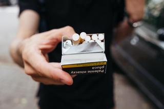 W 2024 roku to będzie droga przyjemność. Ile wyniesie podwyżka akcyzy na papierosy?